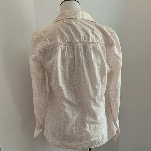 LOFT floral button down medium - Picture 5 of 7